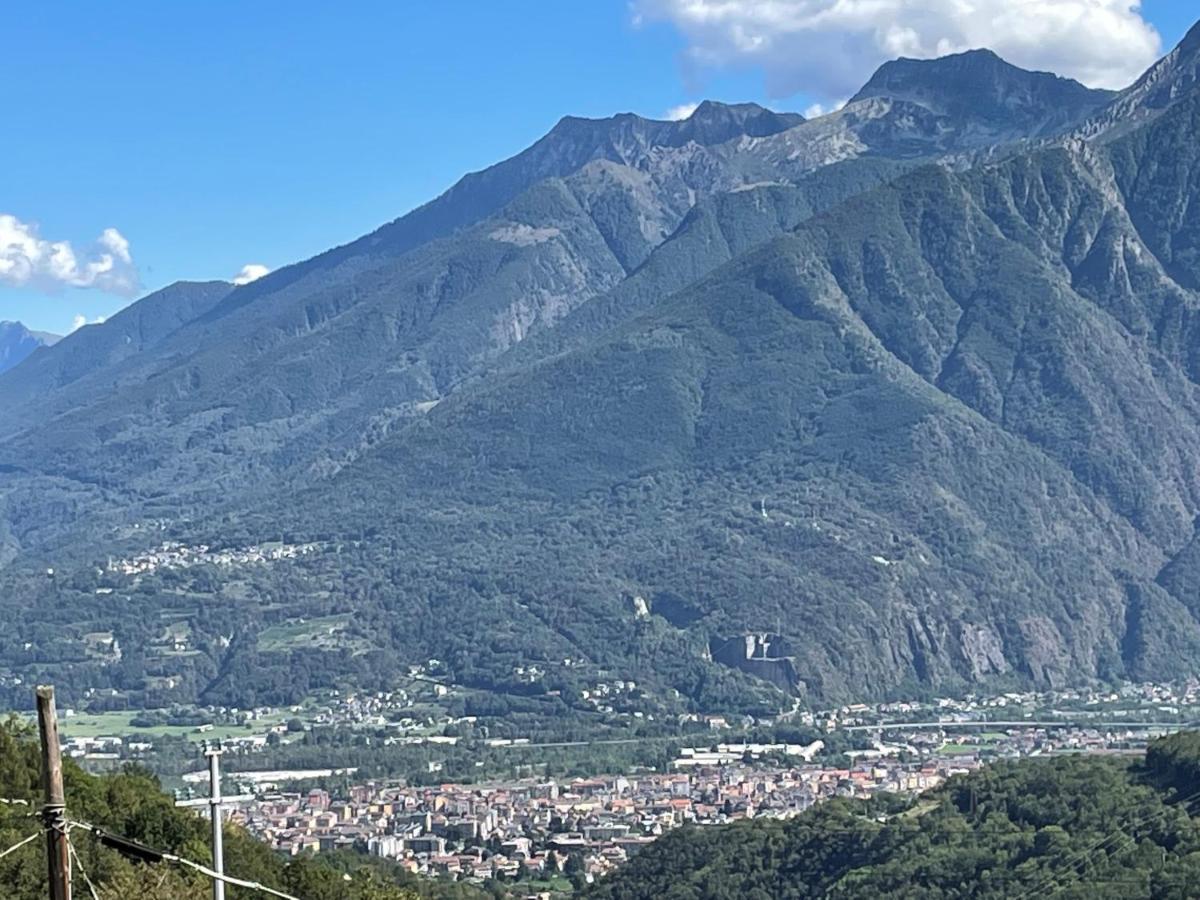 Casa Vacanze La Carbunera Villa Domodossola Exterior foto